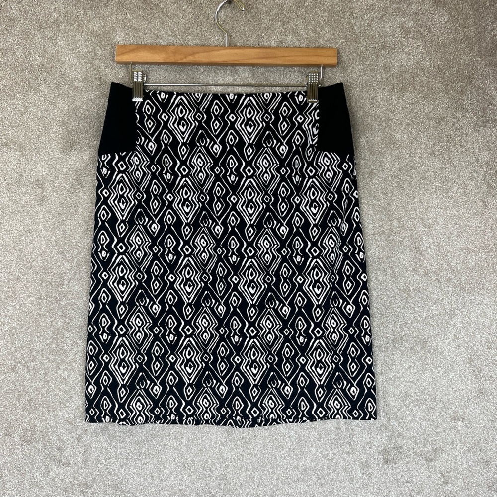 Chicos Skirt Womens 00 Black White Geometric Diamond Print Stretch Career- 3516